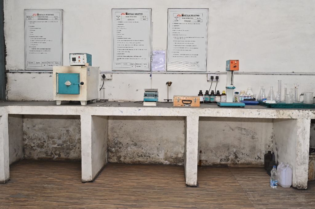 Wet chemical analysis laboratory bench and muffle furnace