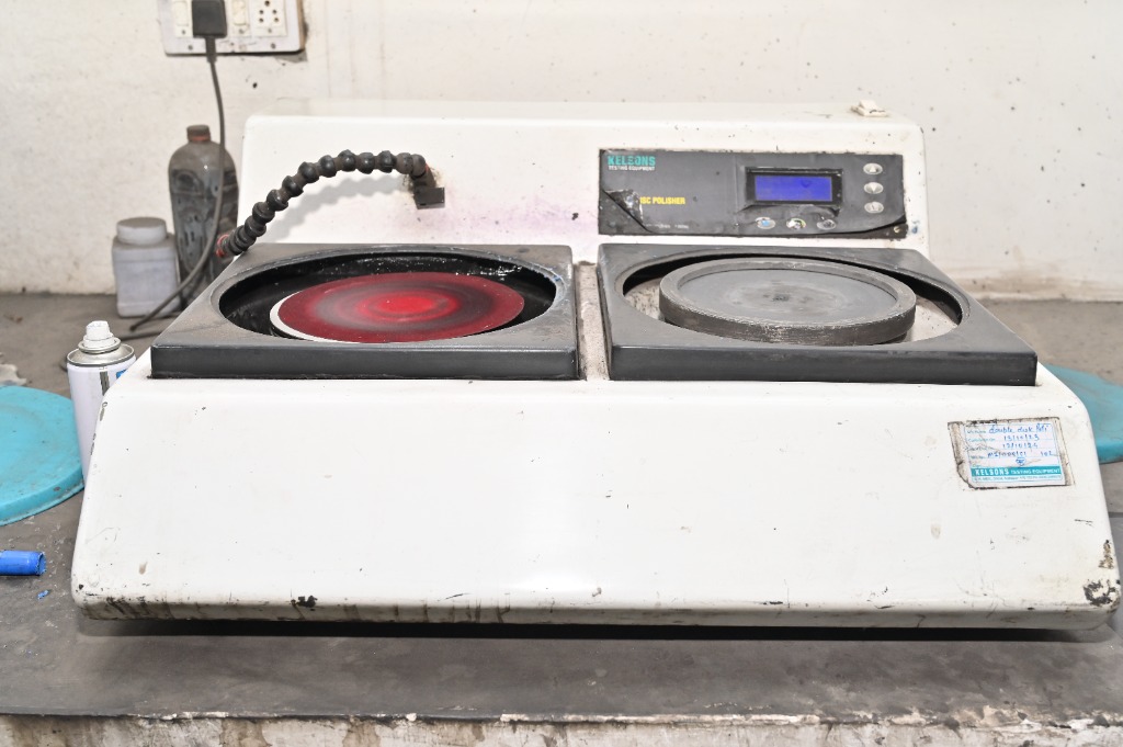 Double Disc metallographic specimen polisher machine