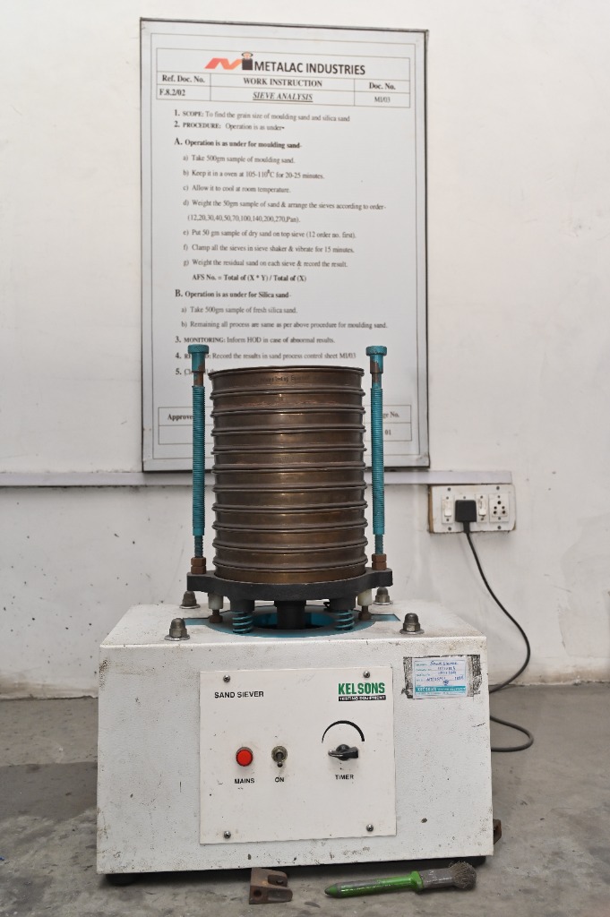 Mechanical Sand Siever shaker testing silica sand distribution
